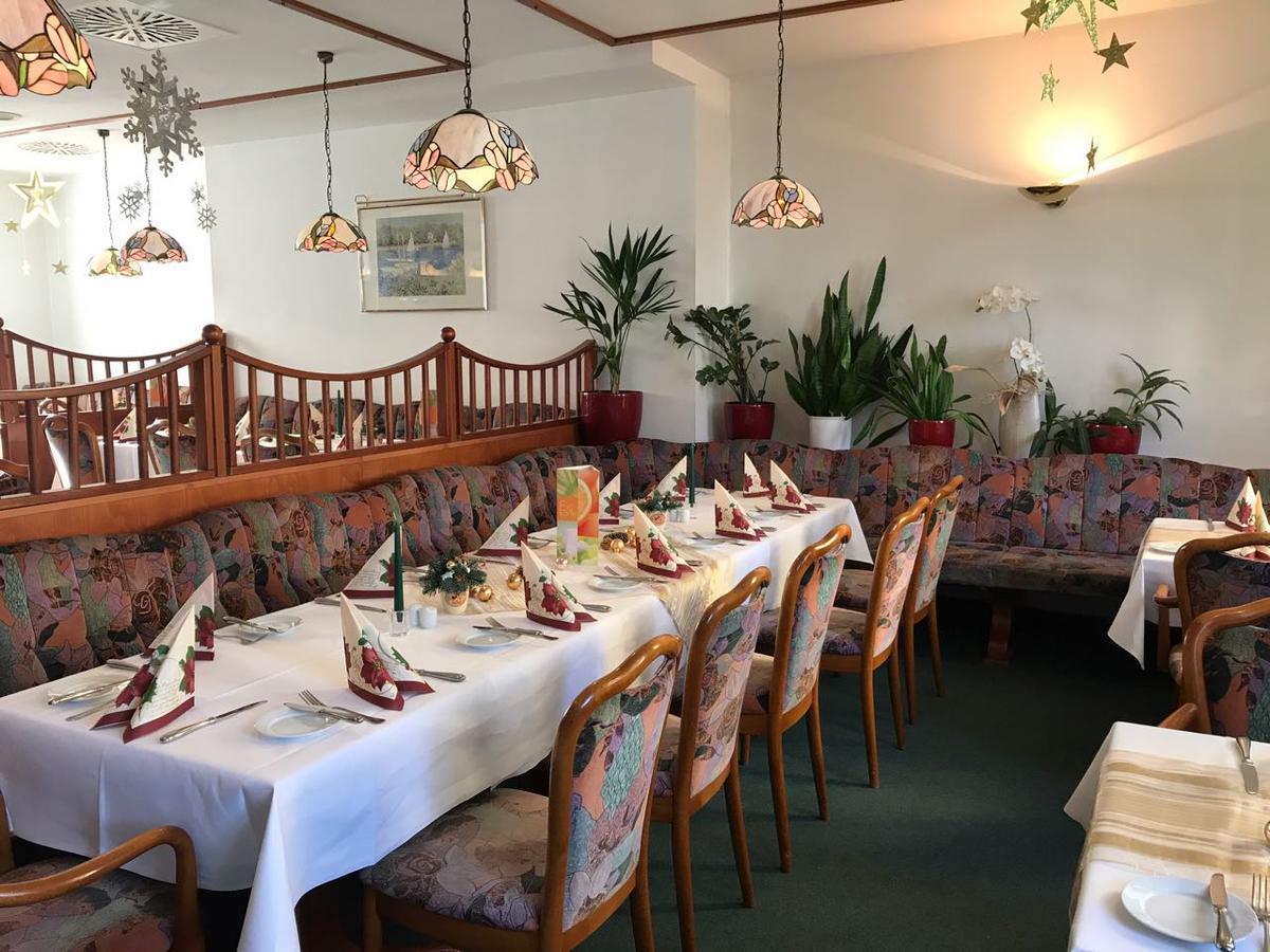 Am Rossplan Hotel Altenburg Buitenkant foto
